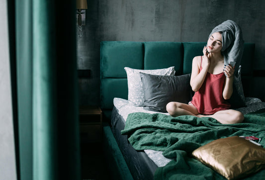Morning vs. Night Skincare Routine: What’s the Difference?