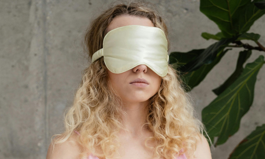 How to Reduce Dark Circles and Puffy Eyes Naturally